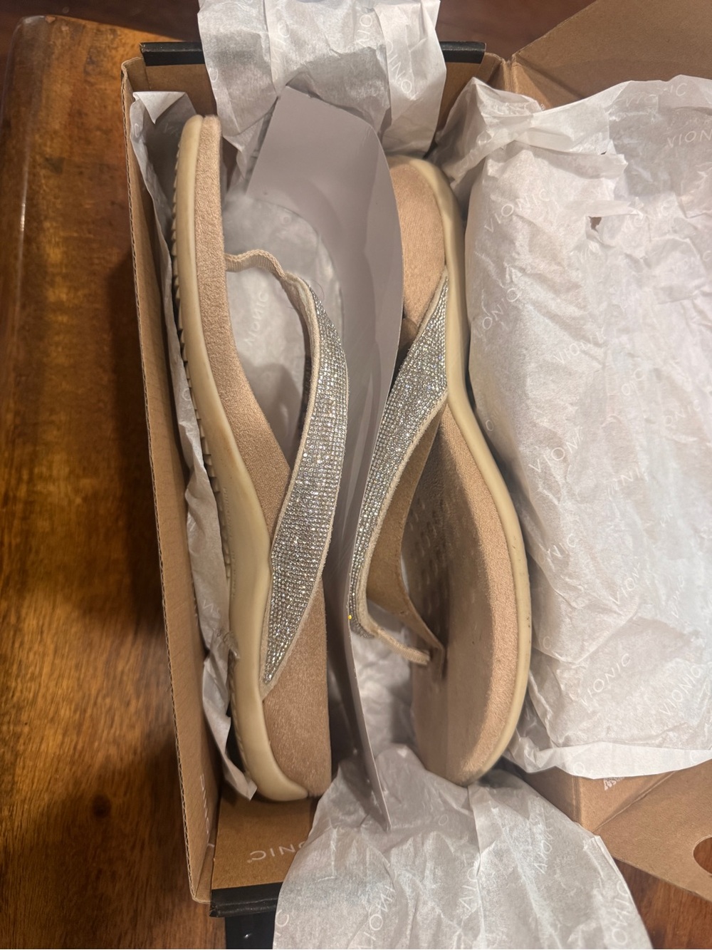 New Vionic sandals - Picture 3 of 5